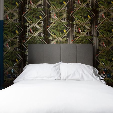 The Crown Rooms Londen Buitenkant foto